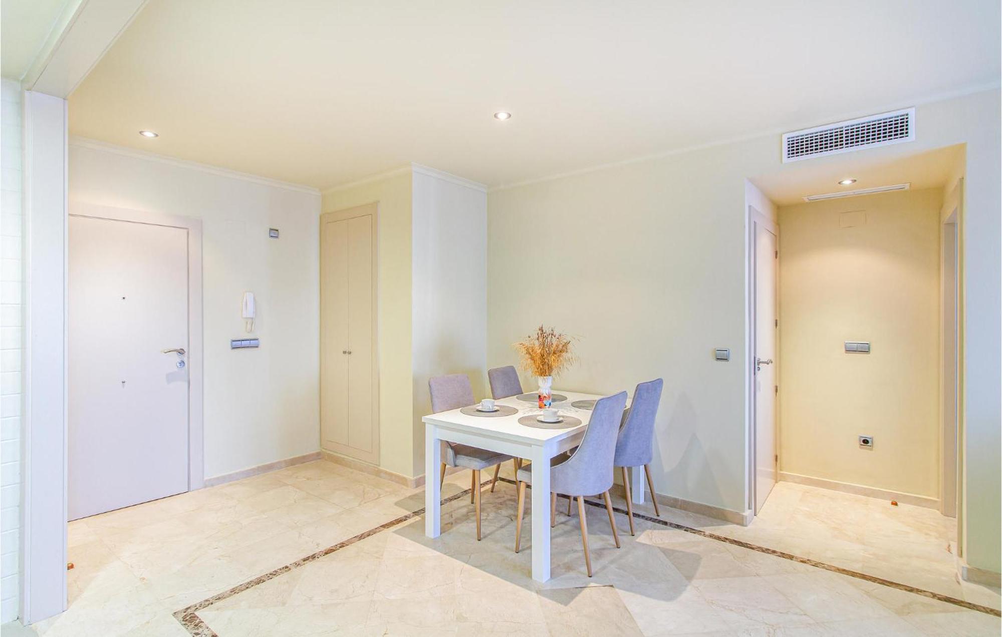 Amazing Apartment In Los Alcazares With Kitchen Exteriör bild